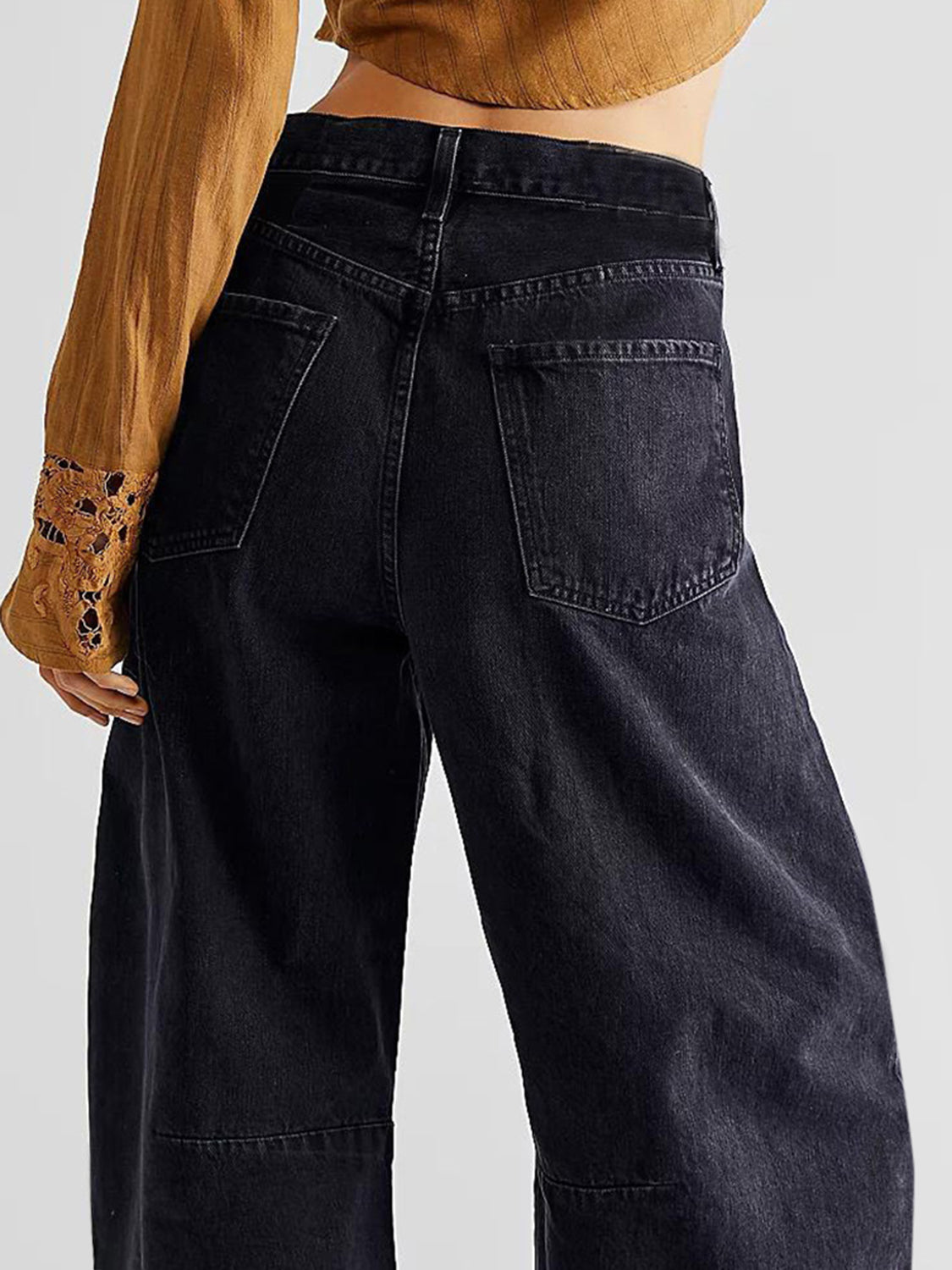 Aspen Raw Hem Barrel Jeans