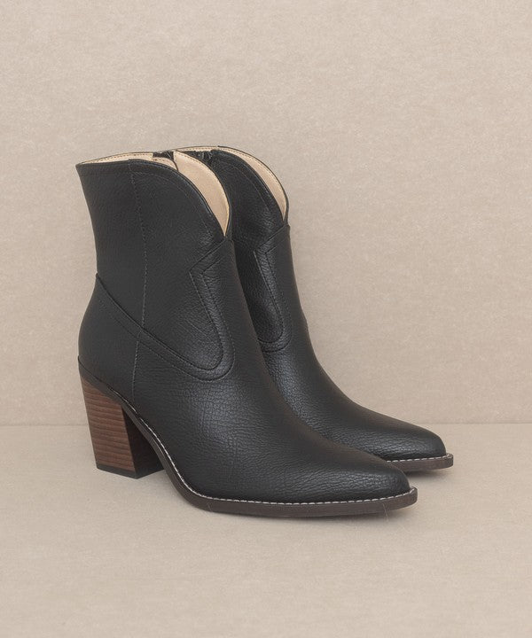 Hilton Two Panel Western Booties