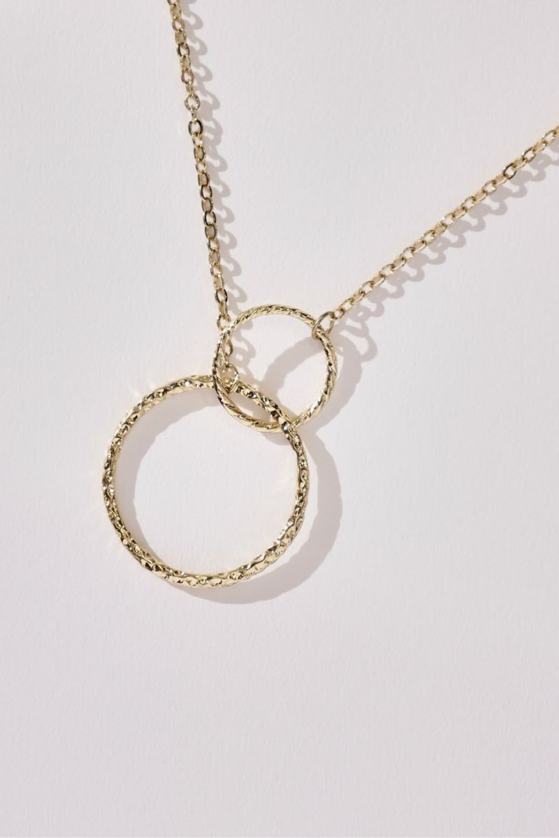 Interlocking Circles Necklace